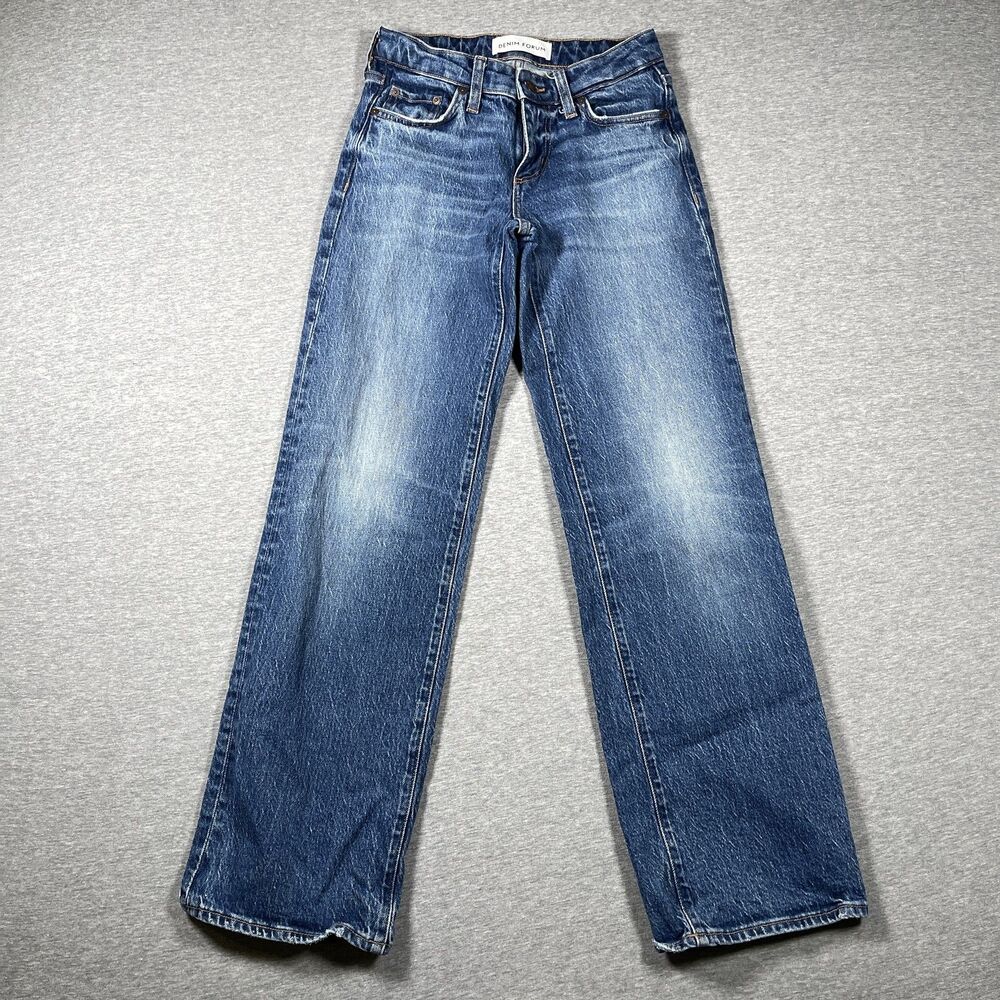 Aritzia Denim Forum Jeans Womens 24 Blue Straight Mid Rise Dark Wash Stretch